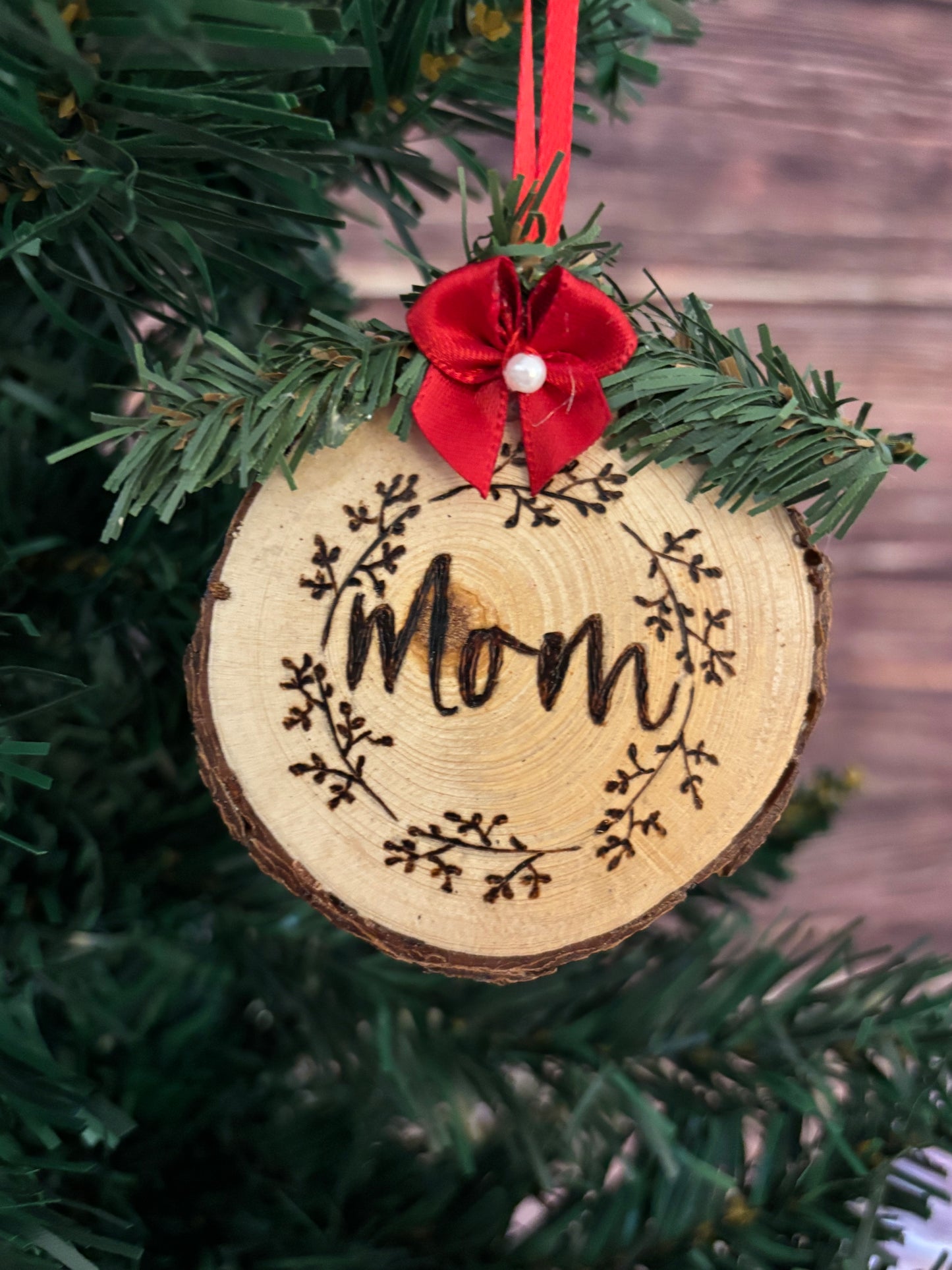 Mom Wood Slice Ornament